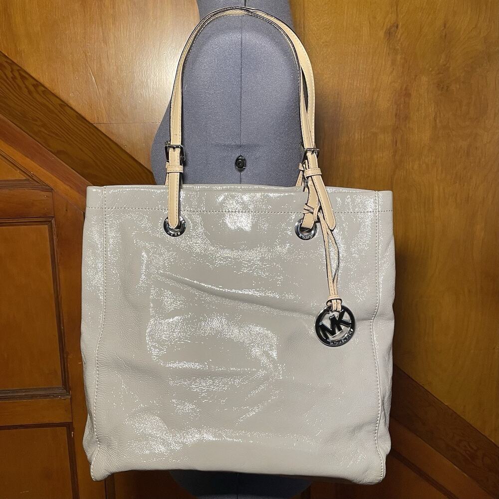 Michael Kors - Medium shoulder tote bag - Light gray - Pre-owned, fair condition